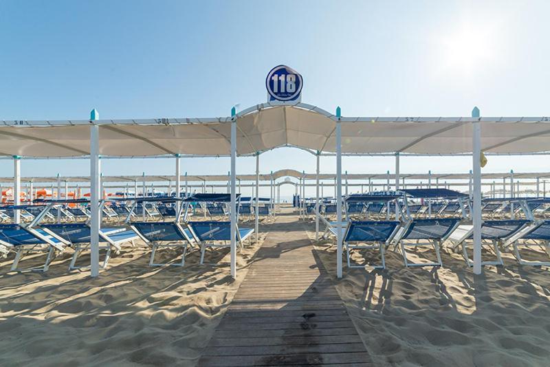 Hotel Diplomatic Riccione Eksteriør billede