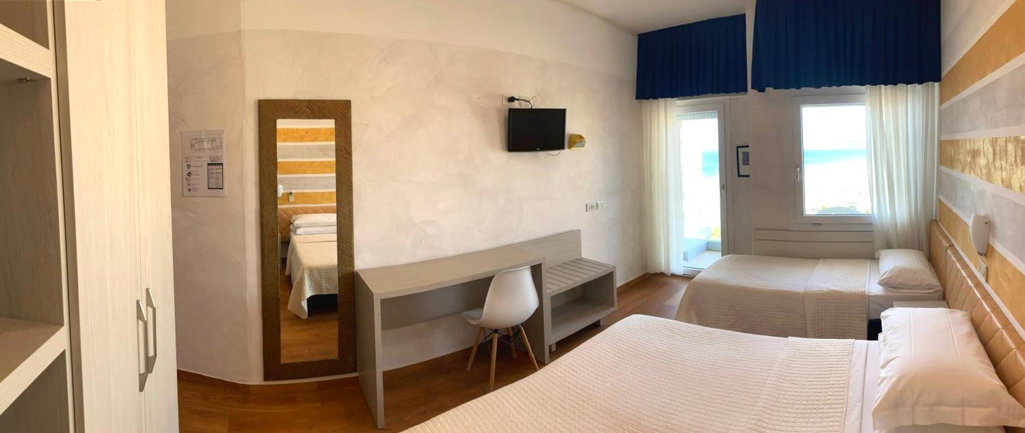 Hotel Diplomatic Riccione Eksteriør billede