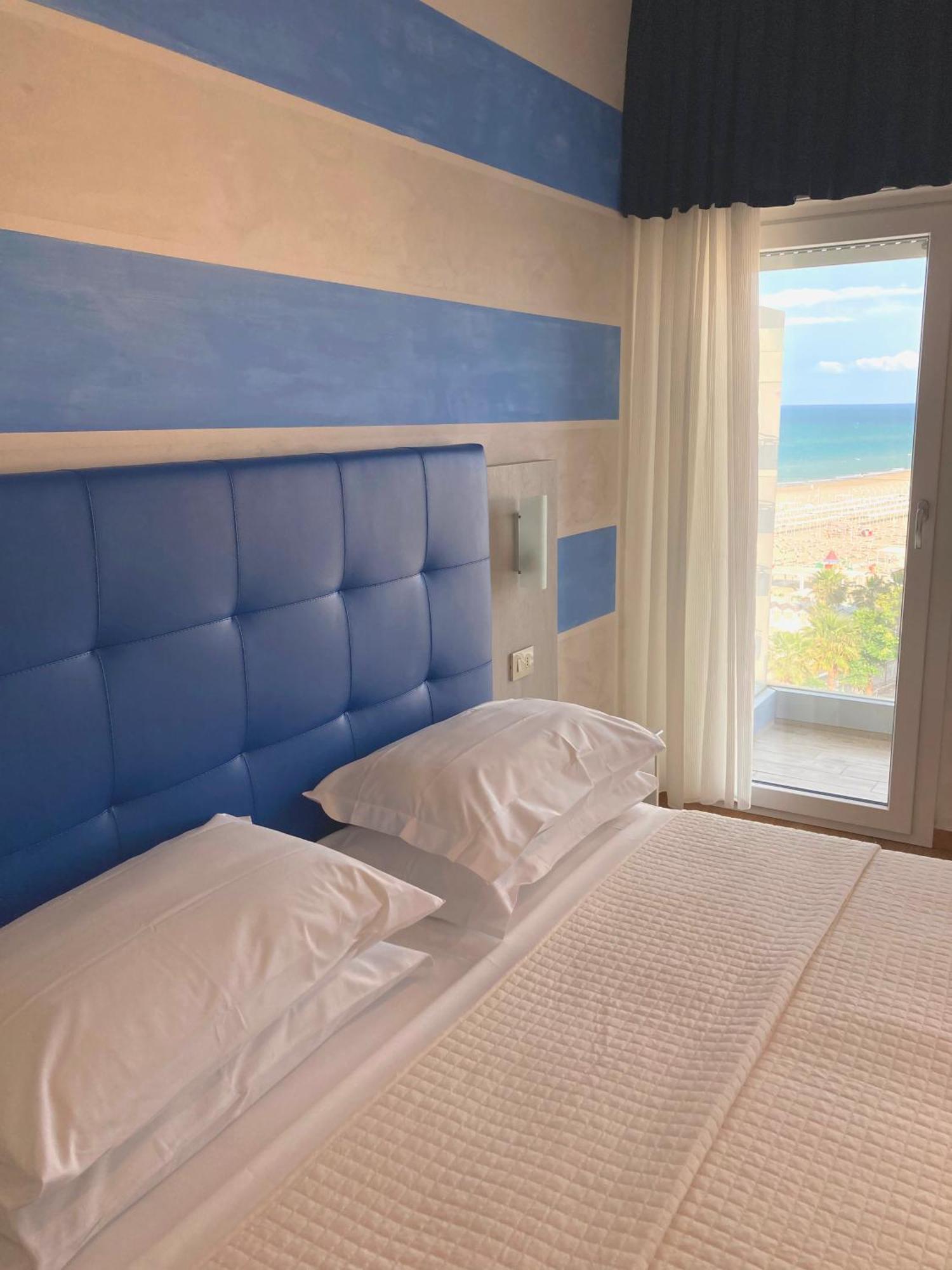 Hotel Diplomatic Riccione Eksteriør billede